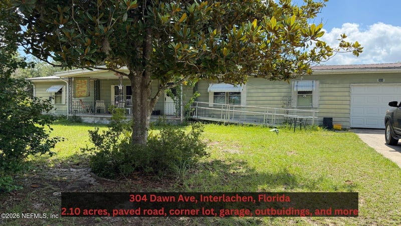 304 Dawn Ave, Interlachen, FL 32148