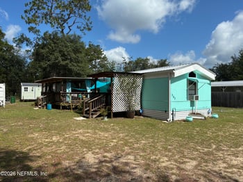 107 Winchester Ave, Interlachen, FL 32148