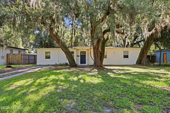 2151 Maple Leaf Dr, Jacksonville, FL 32211
