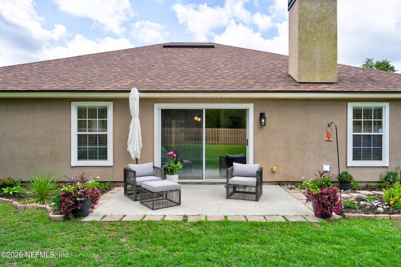 97 Zachary Dr, Jacksonville, FL 32218