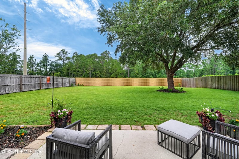 97 Zachary Dr, Jacksonville, FL 32218