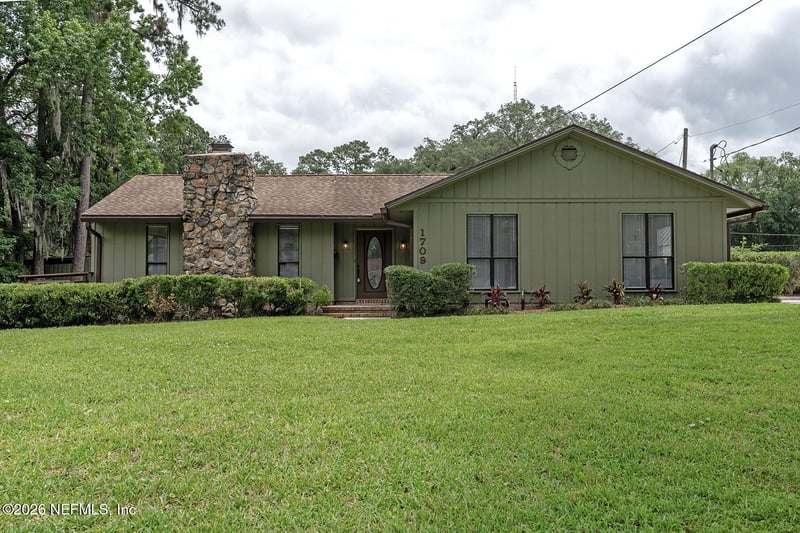 1709 Memory Ln, Jacksonville, FL 32210