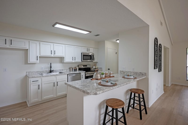 1709 Memory Ln, Jacksonville, FL 32210
