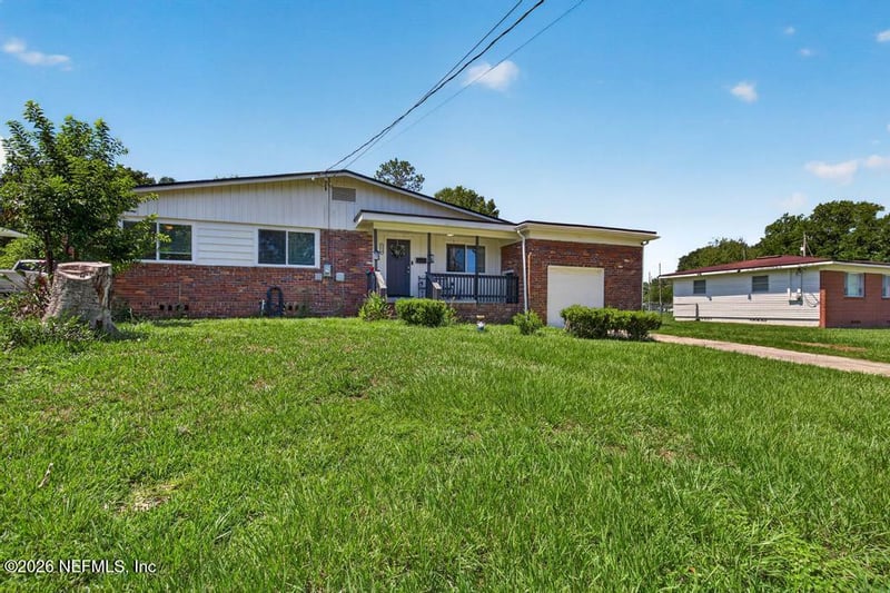 5130 Greenway Dr, Jacksonville, FL 32244