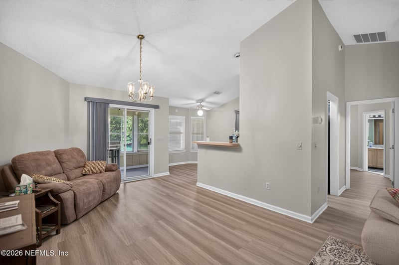 2077 Tanager Dr, Orange Park, FL 32073
