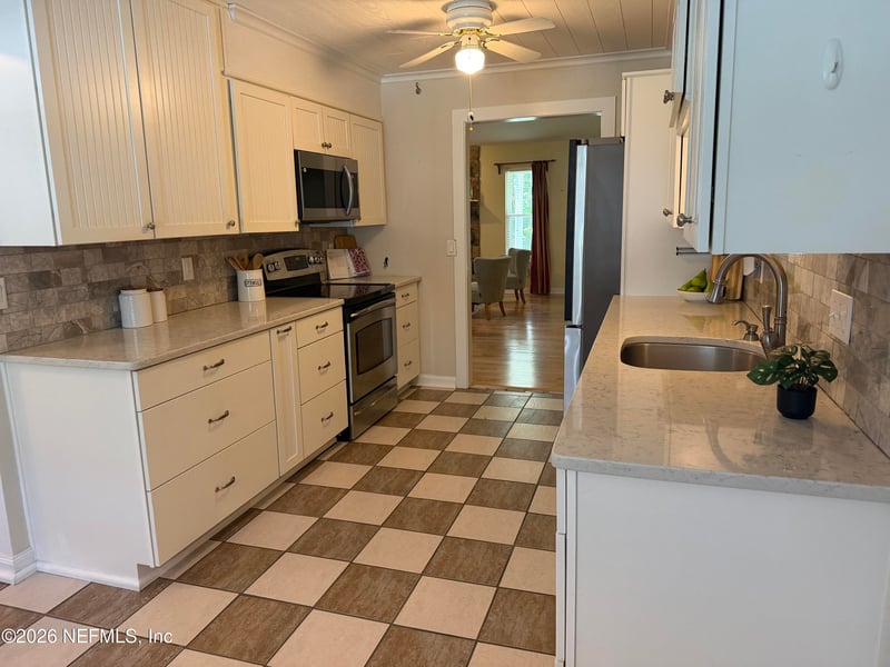 4542 Crosstie Rd, Jacksonville, FL 32257