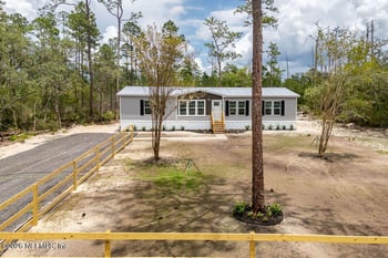 230 Redeye Rd, Florahome, FL 32140