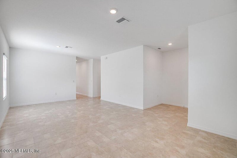 8519 Lilias Cir, Jacksonville, FL 32219