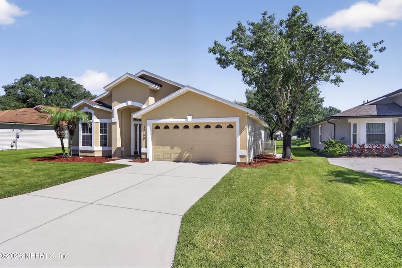 1760 Moss Creek Dr, Fleming Island, FL 32003