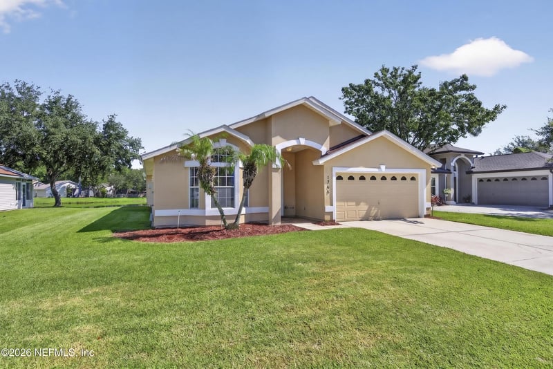1760 Moss Creek Dr, Fleming Island, FL 32003