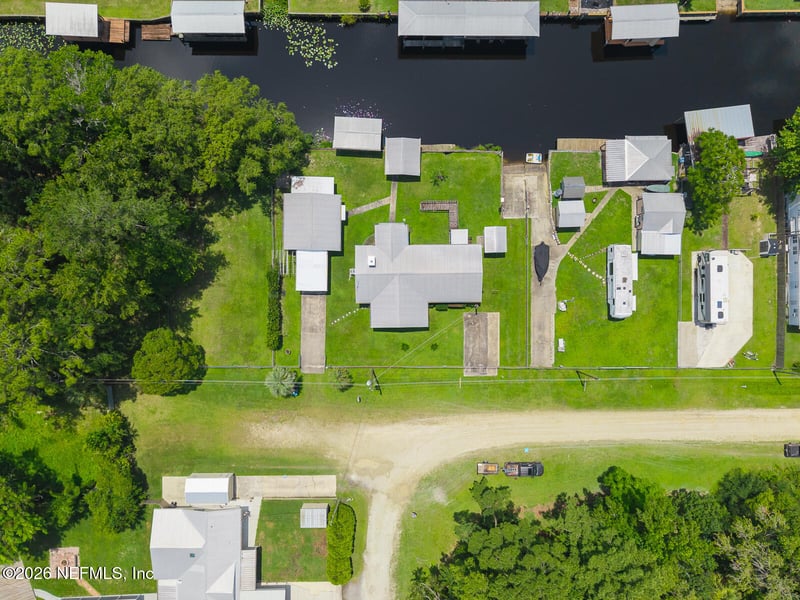 115 Cleo Ln, Satsuma, FL 32189