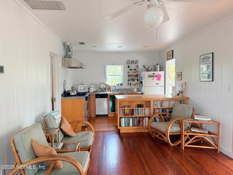 115 Azalea Pl, Neptune Beach, FL 32266