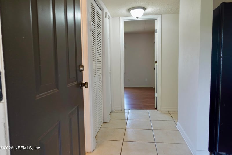 355 Monument Rd #20 D2, Jacksonville, FL 32225