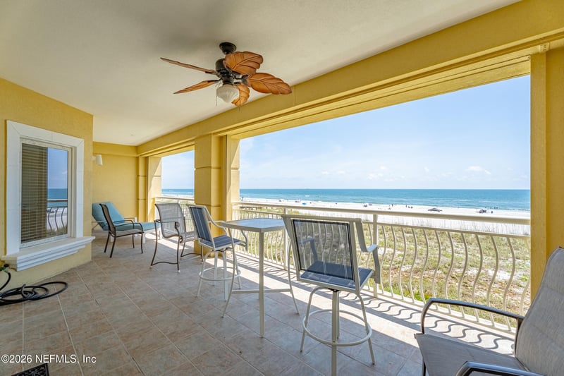 917 1st St #202, Jacksonville Beach, FL 32250