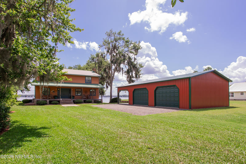 234 Lake Dr, Florahome, FL 32140