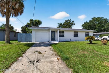 6326 Regiment Dr, Jacksonville, FL 32277