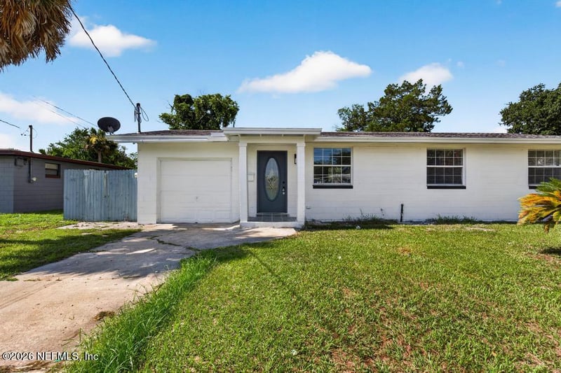 6326 Regiment Dr, Jacksonville, FL 32277