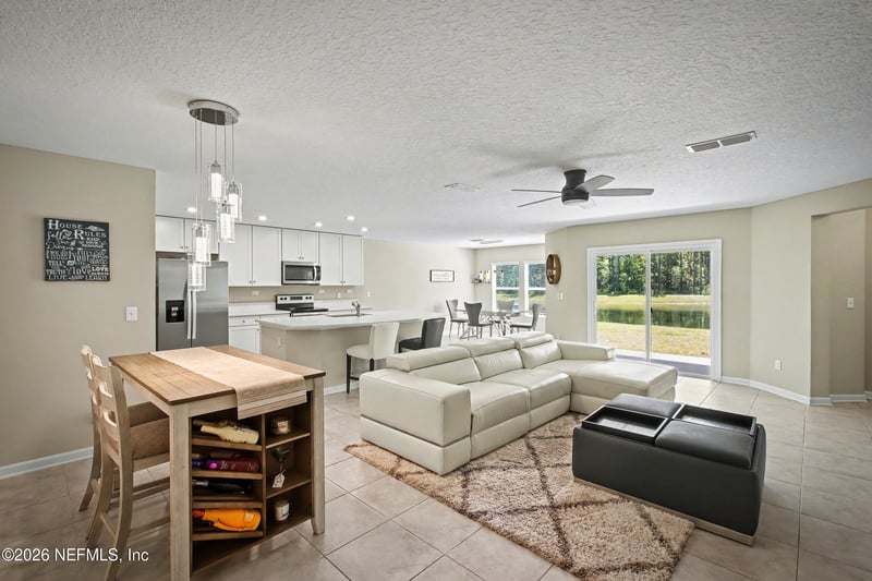 4948 Big Pine Dr, Jacksonville, FL 32218