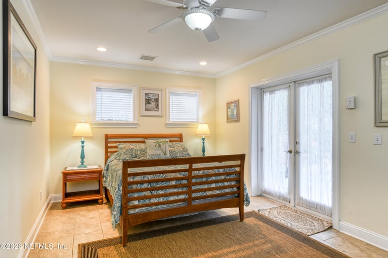 12 F St, St Augustine Beach, FL 32080
