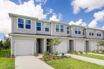 708 Holly Lakes Dr, Orange Park, FL 32073