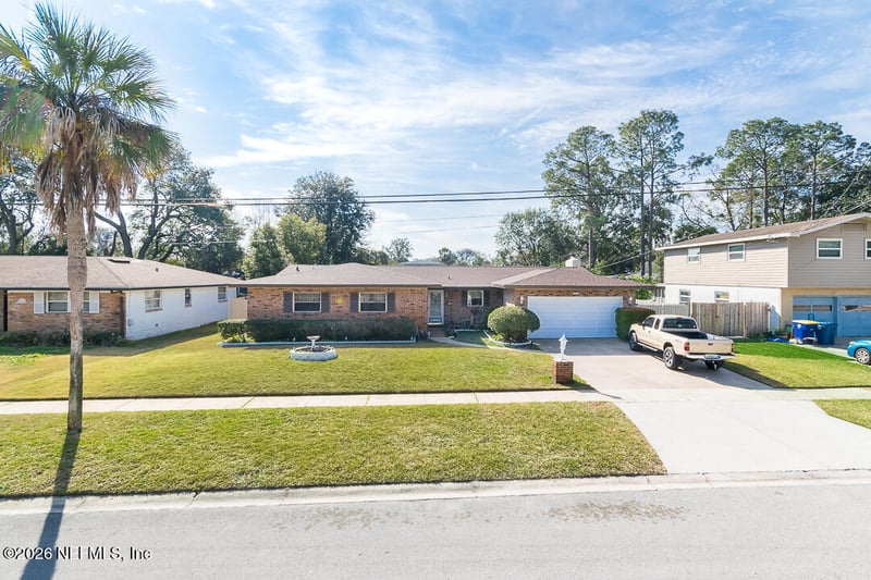 8614 Burkhall St, Jacksonville, FL 32211