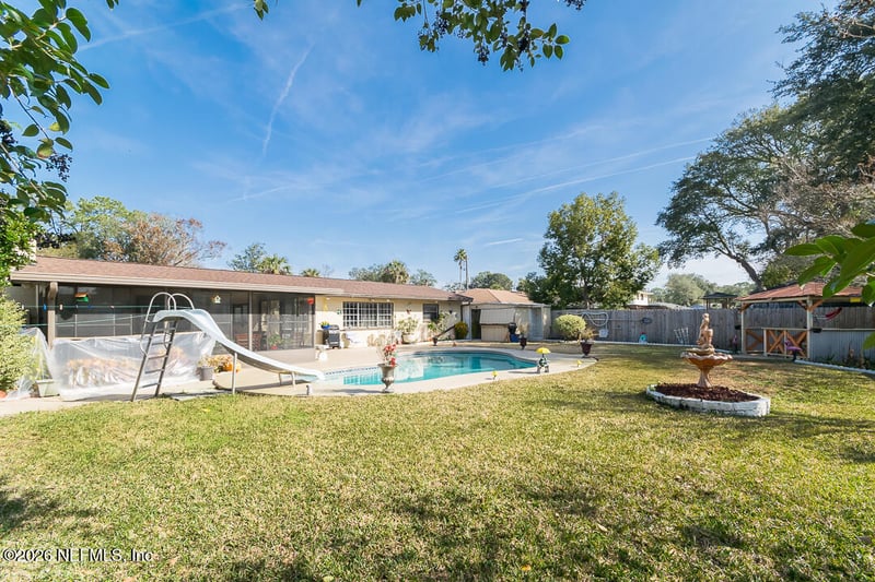 8614 Burkhall St, Jacksonville, FL 32211