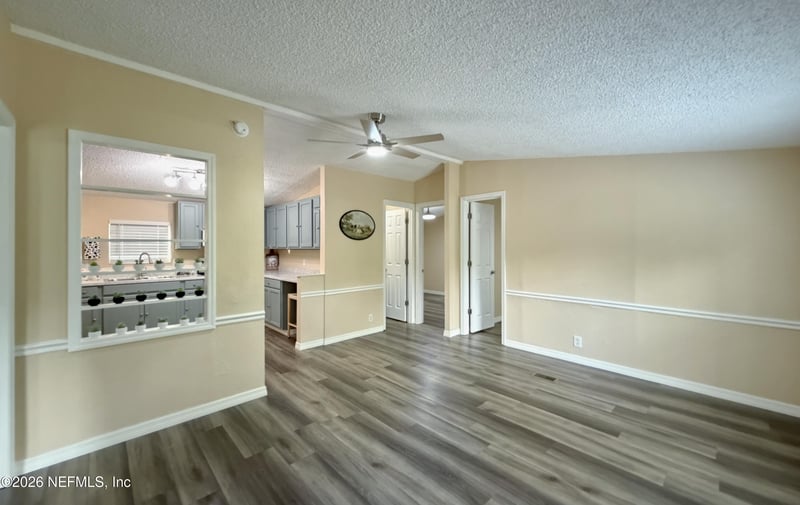 102 Dalton Ct, Satsuma, FL 32189