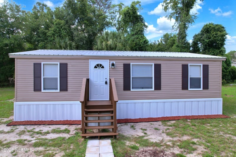 102 Dalton Ct, Satsuma, FL 32189