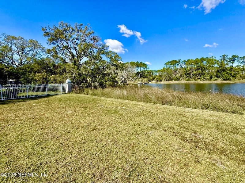 8270 River Edge Pl, Jacksonville, FL 32218