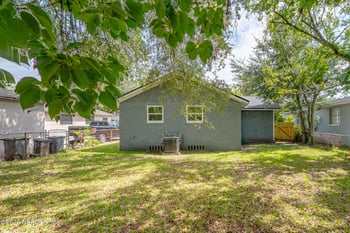 2033 W 13th St, Jacksonville, FL 32209