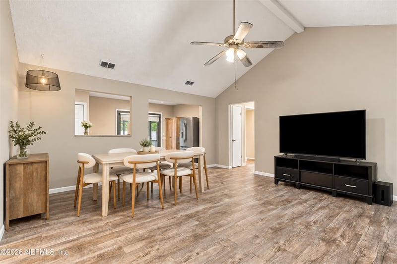 2038 Broad Oak Dr, Jacksonville, FL 32225