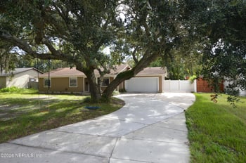 2045 Derringer Rd, Jacksonville, FL 32225