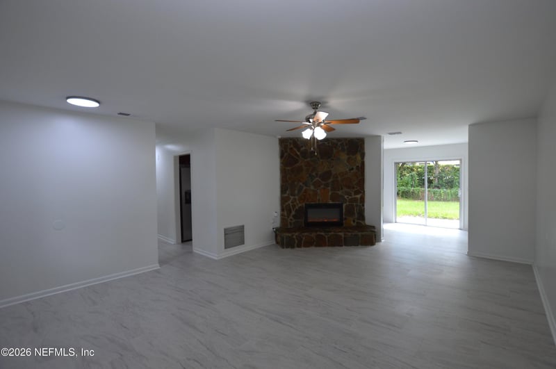 2045 Derringer Rd, Jacksonville, FL 32225