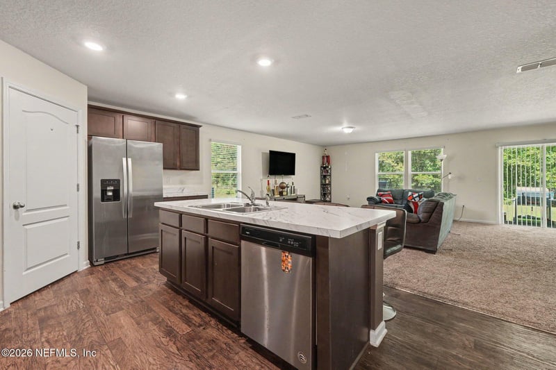 2048 Nottoway Woods Ln, Jacksonville, FL 32220