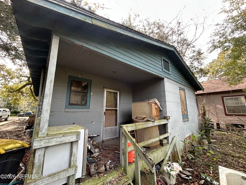 2049 Jernigan Rd, Jacksonville, FL 32207