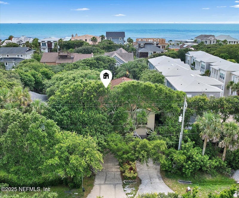 2049 Seminole Rd, Atlantic Beach, FL 32233