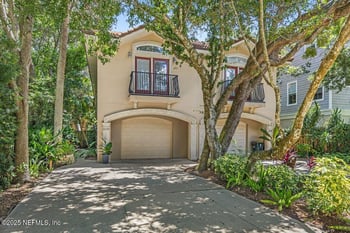 2049 Seminole Rd, Atlantic Beach, FL 32233