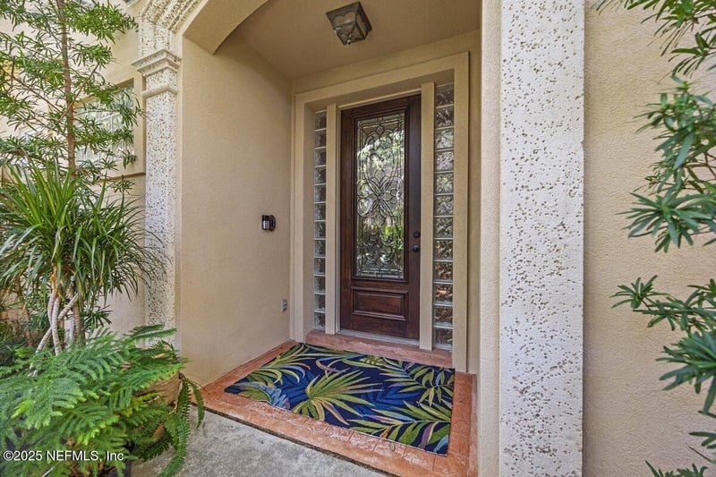 2049 Seminole Rd, Atlantic Beach, FL 32233