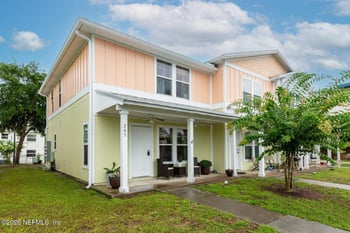 205 Oceangate Dr, Atlantic Beach, FL 32233