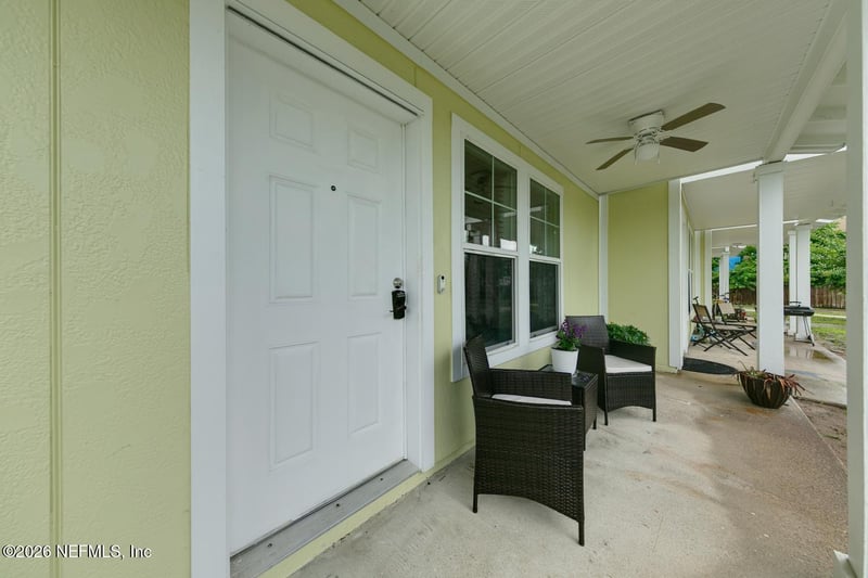 205 Oceangate Dr, Atlantic Beach, FL 32233