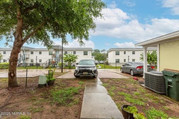 205 Oceangate Dr, Atlantic Beach, FL 32233