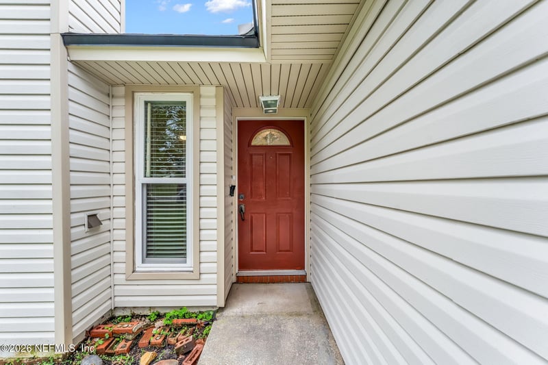 2051 Oak Water Dr, Jacksonville, FL 32225