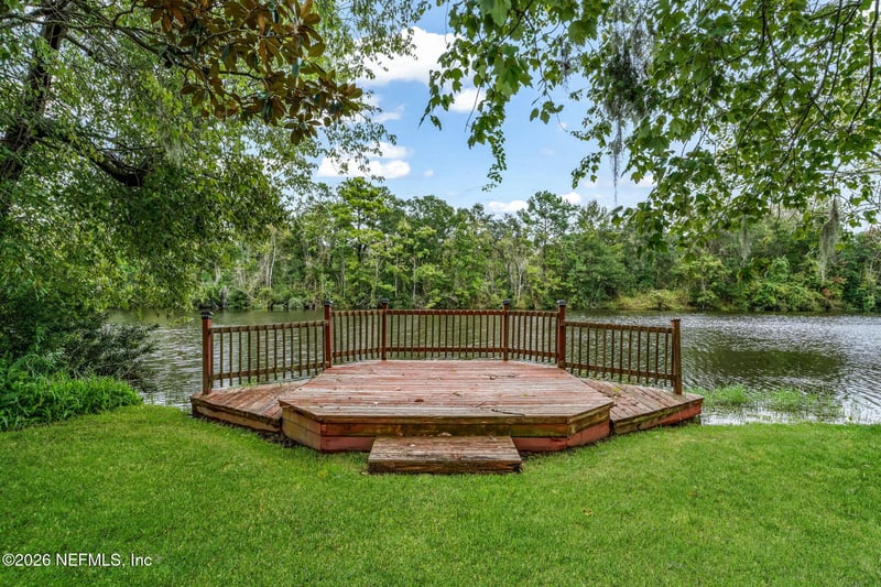 2051 Oak Water Dr, Jacksonville, FL 32225