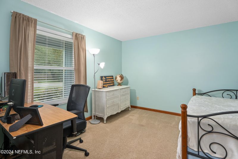 2054 Ashton St, Middleburg, FL 32068