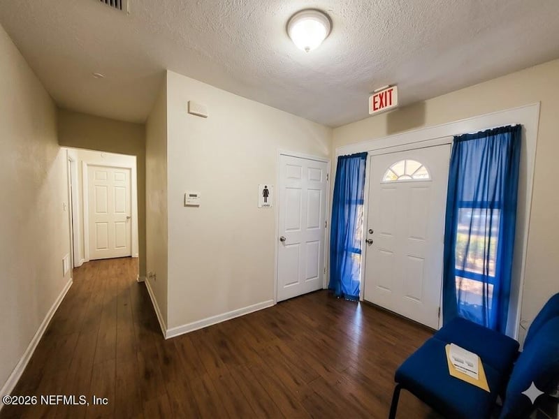 206 Arlington Rd N, Jacksonville, FL 32211