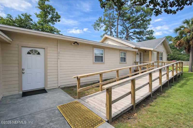 206 Arlington Rd N, Jacksonville, FL 32211