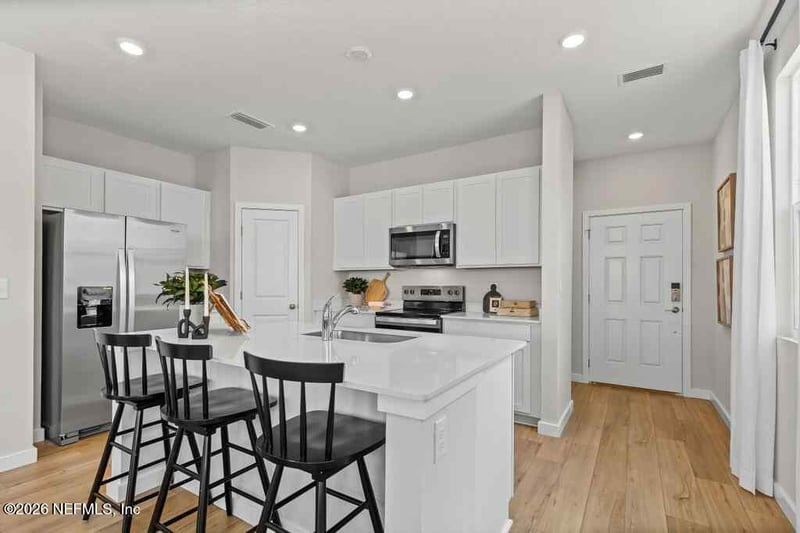 206 Brazil Nut Cir, Jacksonville, FL 32218