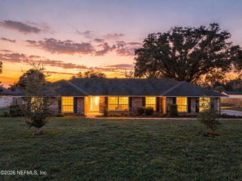 2069 Monmouth Cir, Orange Park, FL 32073