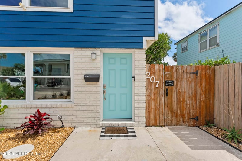 207 Cherry St, Neptune Beach, FL 32266