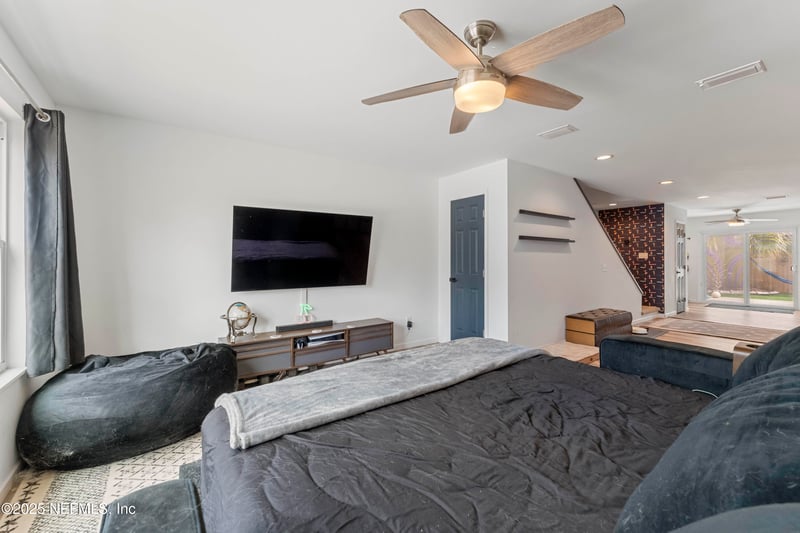 207 Cherry St, Neptune Beach, FL 32266